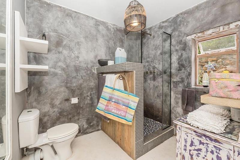 8 Bedroom Property for Sale in Hout Bay Western Cape